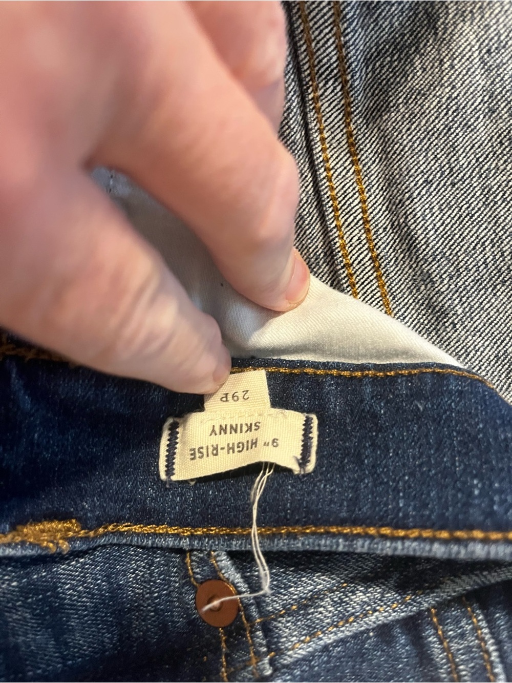 Madewell High-Rise Skinny Jeans in Dark Blue Denim